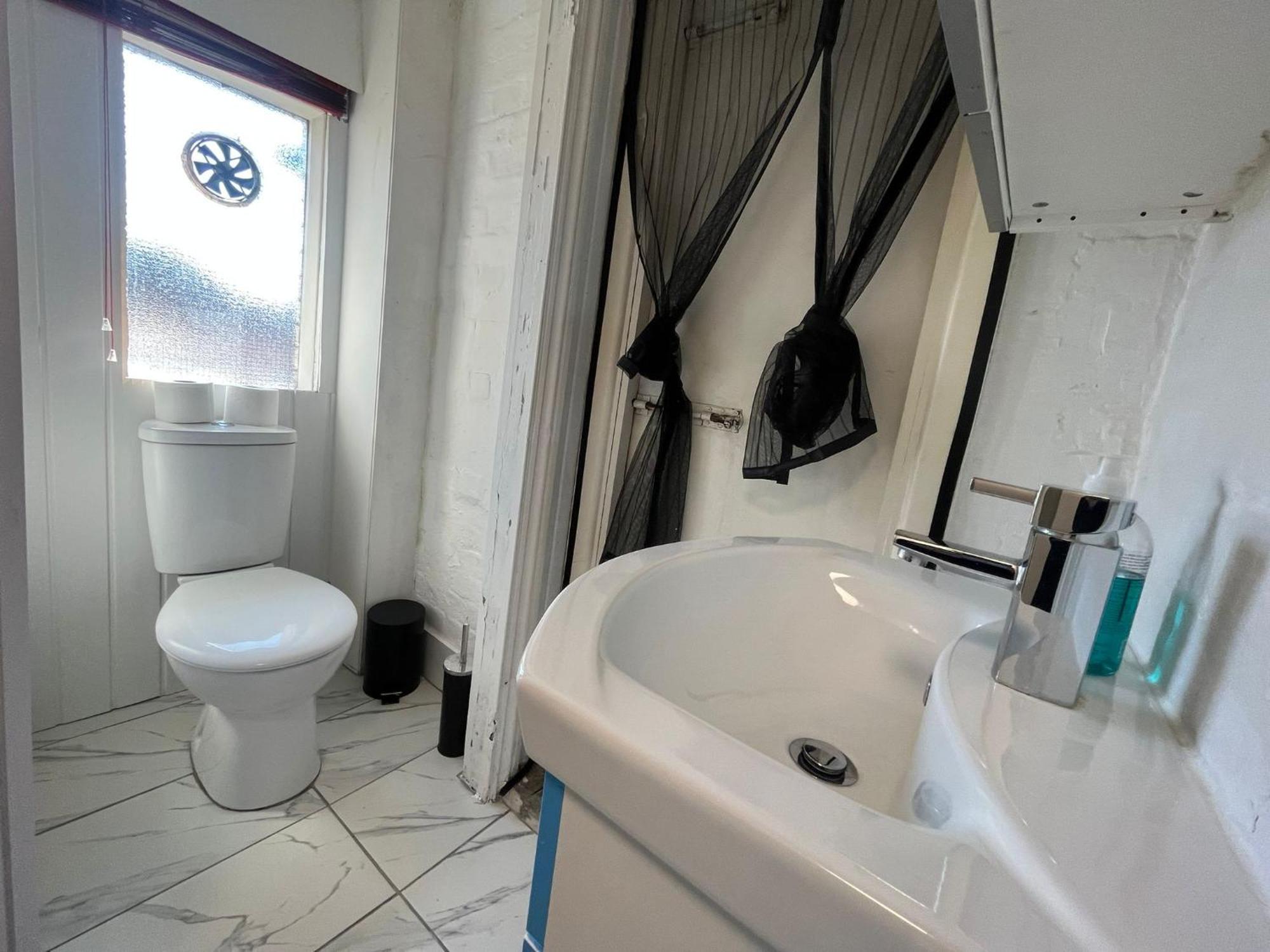 Nifty 2 Bedroom Flat In Goswell Rd ลอนดอน ภายนอก รูปภาพ